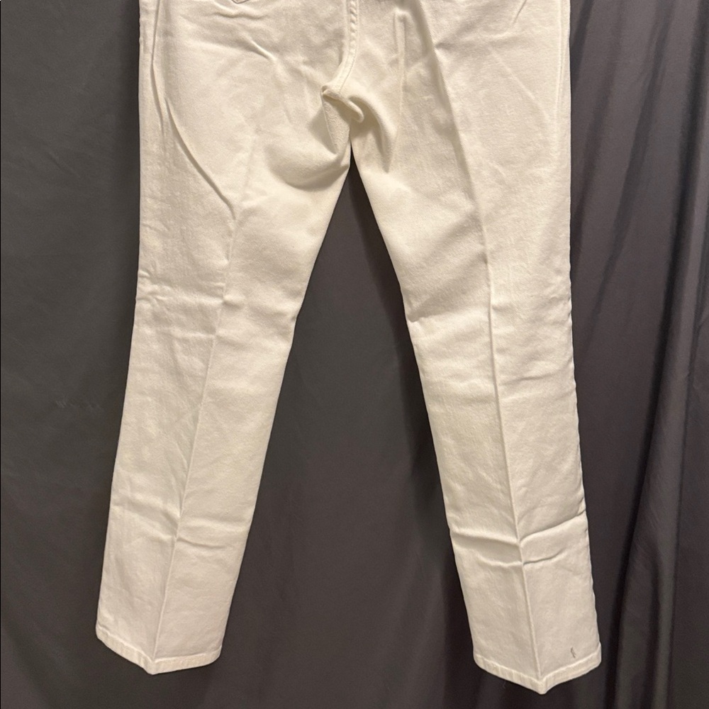 Ralph Lauren White Denim Jeans with Branded Button - Picture 5 of 6